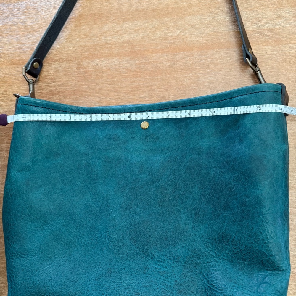Go Forth Goods small avery crossbody in cobalt - Picture 7 of 8